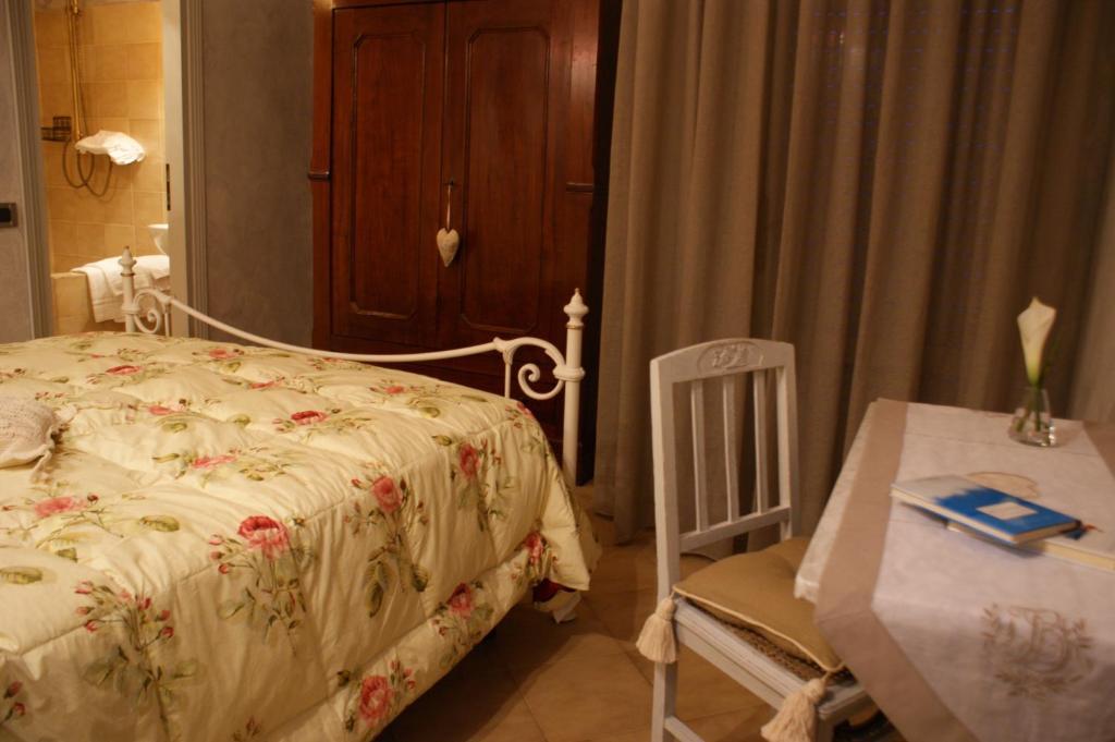 Hotel La Petite Maison Viareggio Zimmer foto